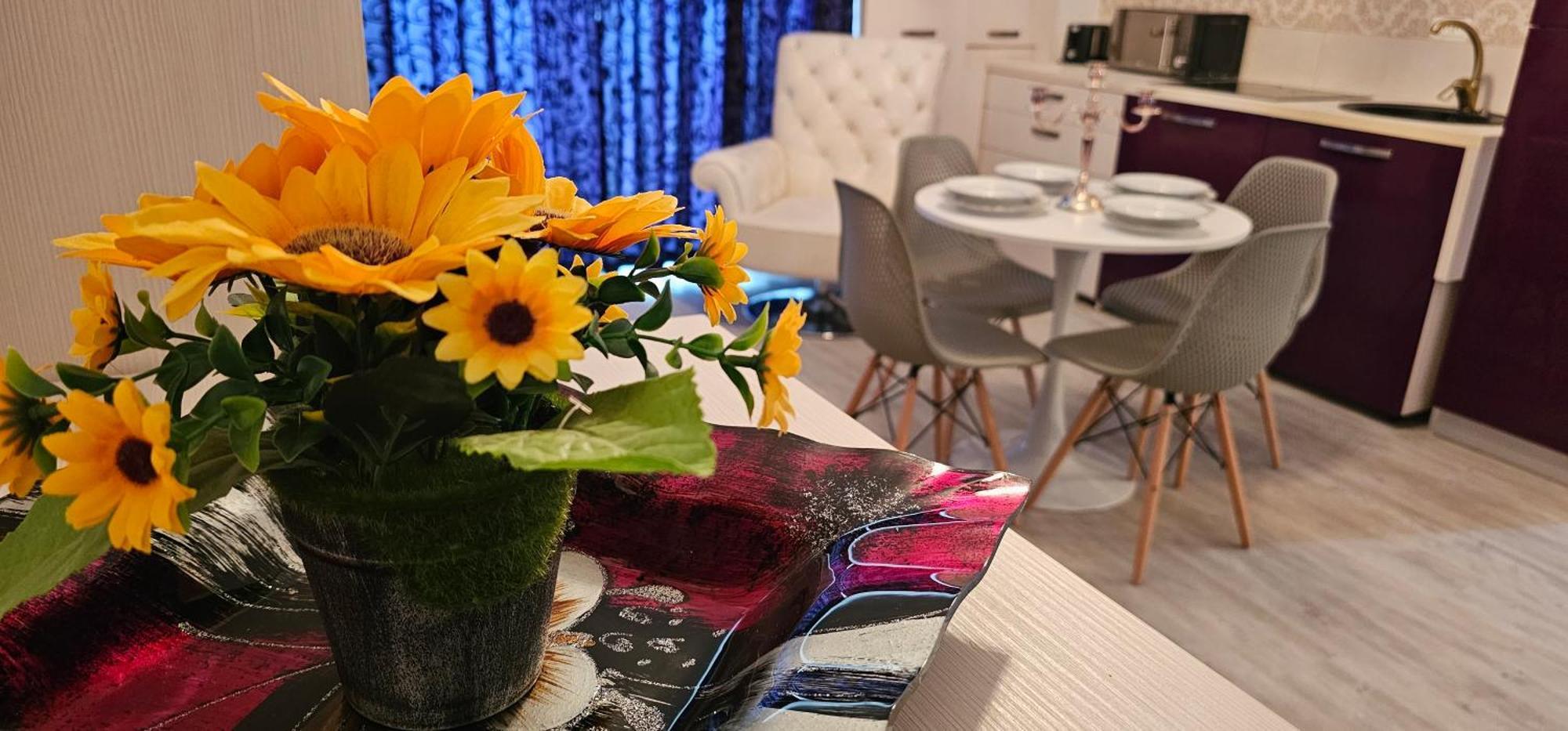 Năvodari Luxury Aparthotel Promenada In Building Stefan Prima Linie La Mare מראה חיצוני תמונה